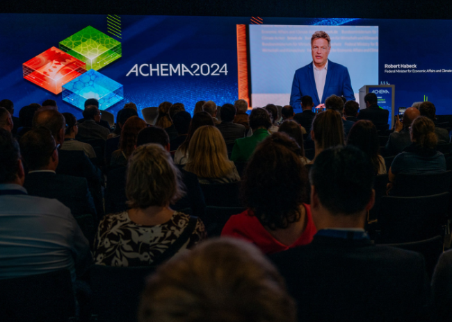 Grußworte des Ministers